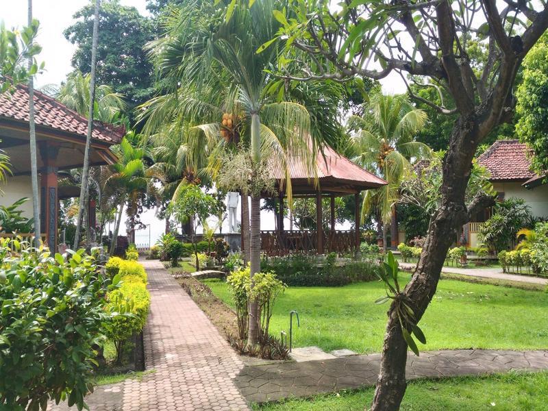 Lovina Beach Hotel Pabean Buleleng Eksteriør bilde